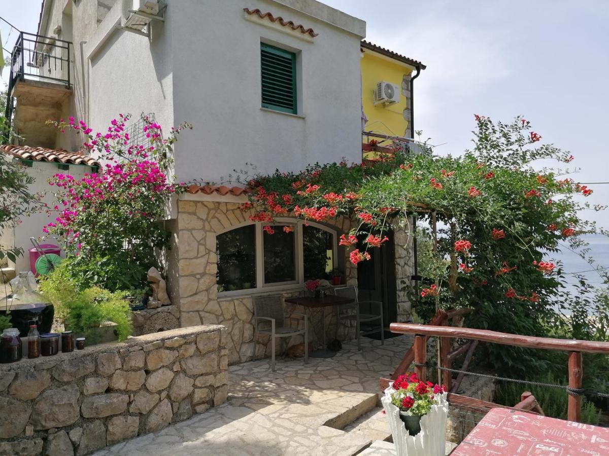 Apartment Ilario Cres Exterior photo