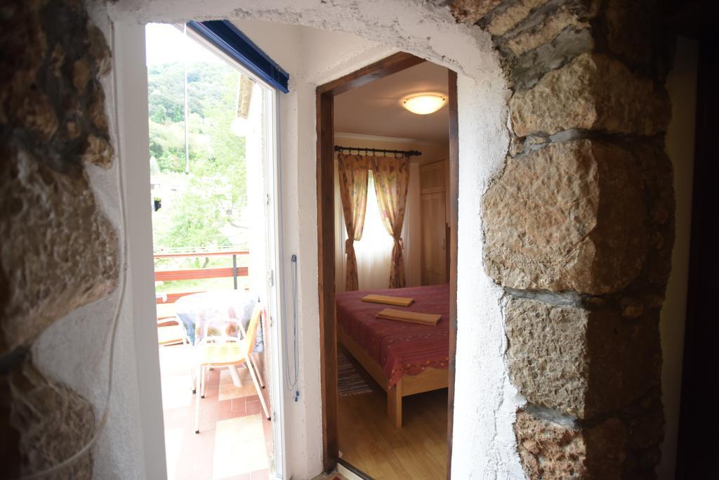 Apartment Ilario Cres Room photo